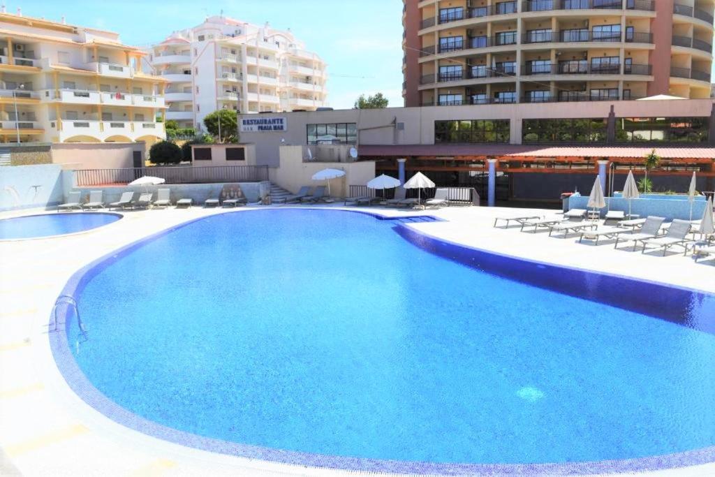 Sunny Dreams Apartment - Praia Mar Портиман Екстериор снимка